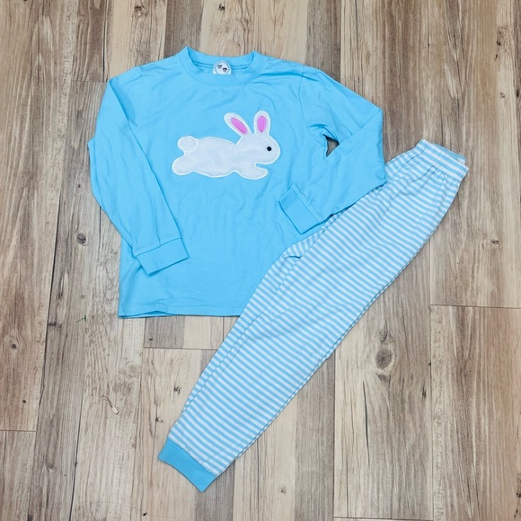 Other - Kids boutique smocked Easter outfit two piece set stripe pants size 7